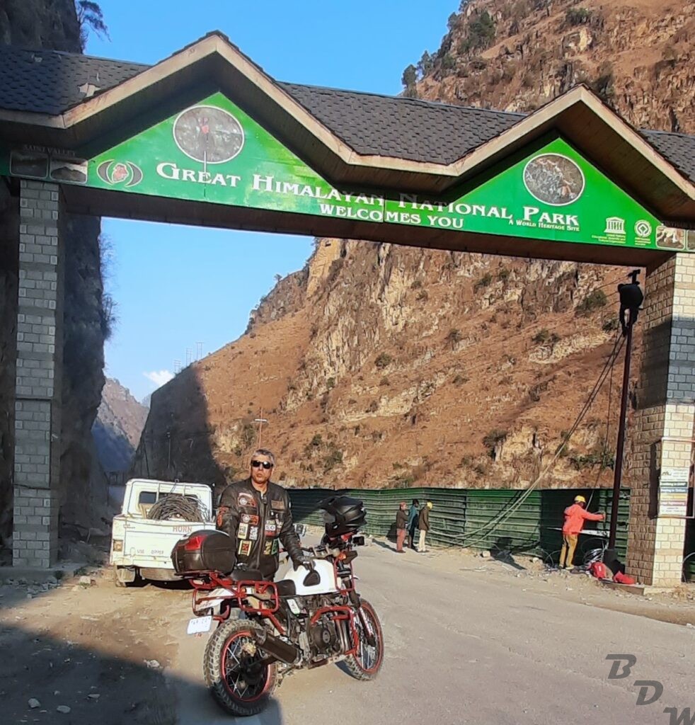 At the gates of the Great Himalayan National Park