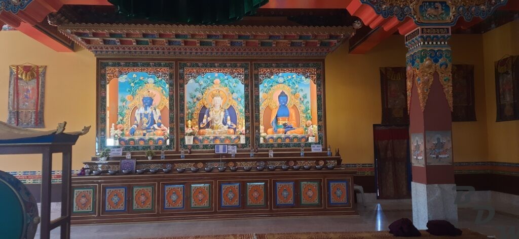 Principal deities of Tathagata, Guru Rinpoche and Green Tara
